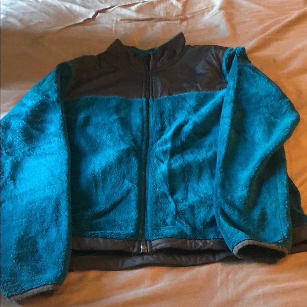 Danskin now girls fleece jacket. Size L(12-14)